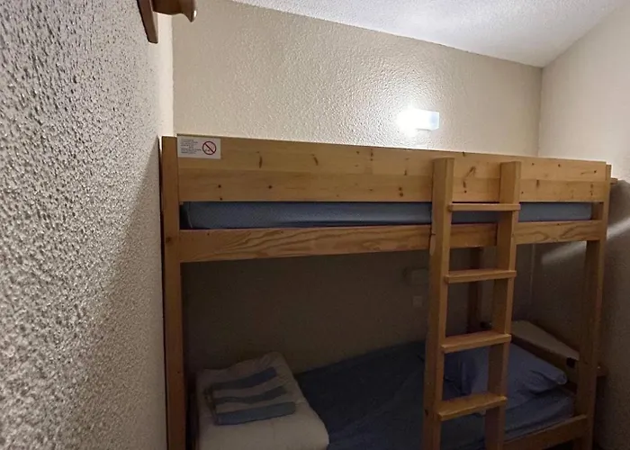 - Inout - 6 Beds Flat C-h26 *